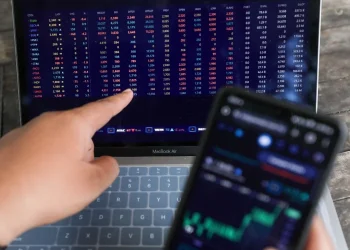 Indeks Bisnis-27 Naik, UNTR dan BMRI Jadi Penggerak