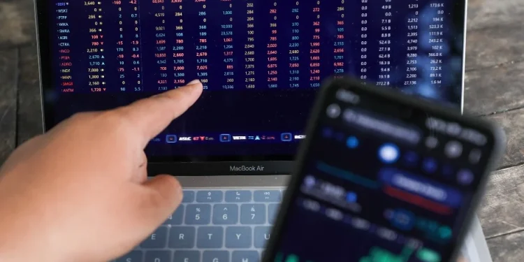 Indeks Bisnis-27 Naik, UNTR dan BMRI Jadi Penggerak