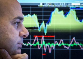 Saham Crypto Melemah Usai Penurunan Pemeringkat AS